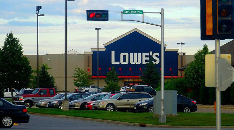 Plover, Lowes headed to court for 'dark store' battle ...