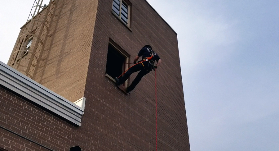 Video: SPFD practices rope rescue training