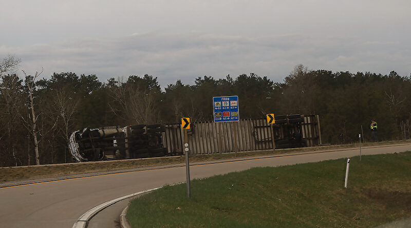 I-39 south ramp at HH closed due to semi rollover